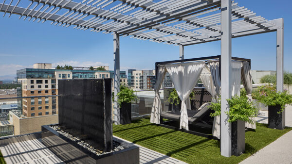 Apartment rooftop deck and outdoor lounge at Griffis Cherry Creek North in Denver, Colorado.