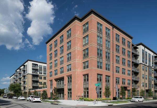 Image of Griffis Oak Lawn.