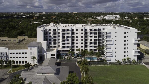 Griffis Pompano Beach exterior.