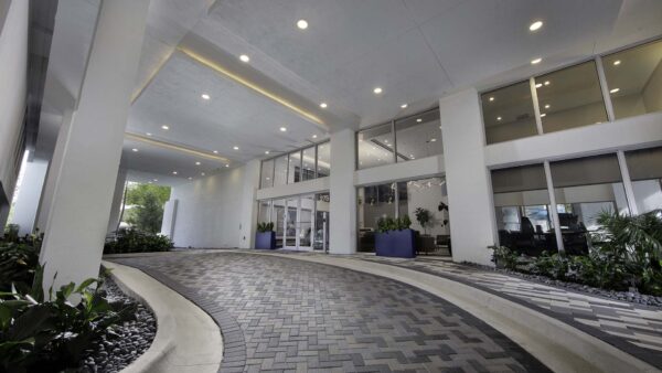 Griffis Pompano Beach driveway and entry.