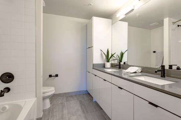Griffis Pompano Beach Apartment Bathroom with Quartz Countertops