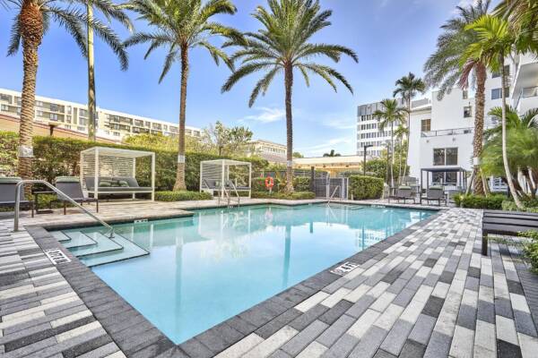 Griffis Pompano Beach Resort-Style Pool and Cabanas