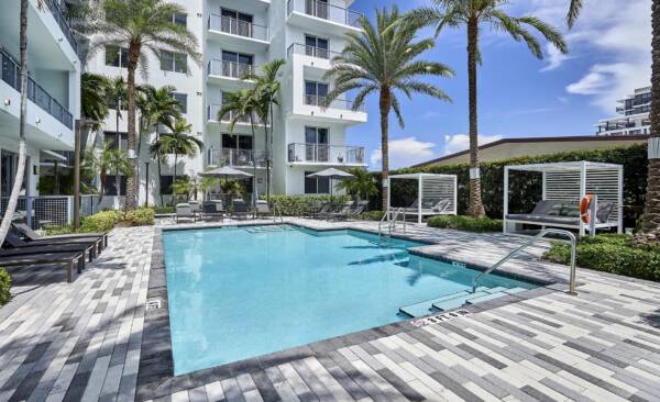 Griffis Pompano Beach Resort-Style Pool and Cabanas