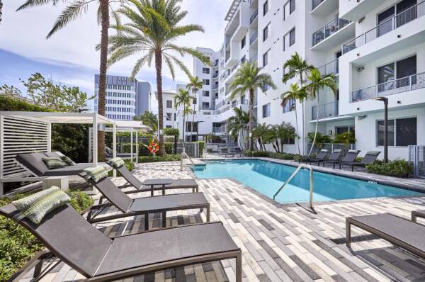 Griffis Pompano Beach pool