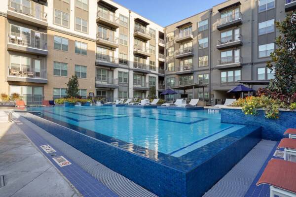 Griffis Oak Lawn apartment community resort style pool in Dallas, TX.