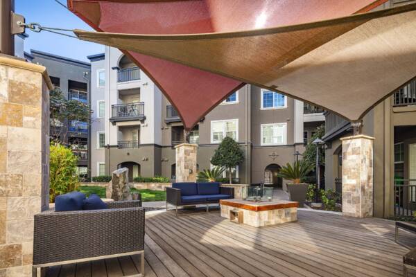 Griffis South Bay community courtyard.